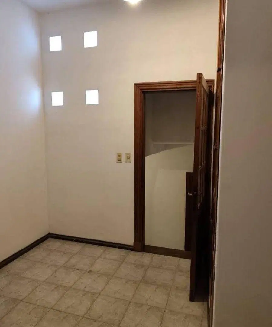VENDO CASA – 8 DORMITORIOS -290 M2 CUB 161 M2 TERR - B° CENTRO BALCARCE 137 - U$S 235.000 8