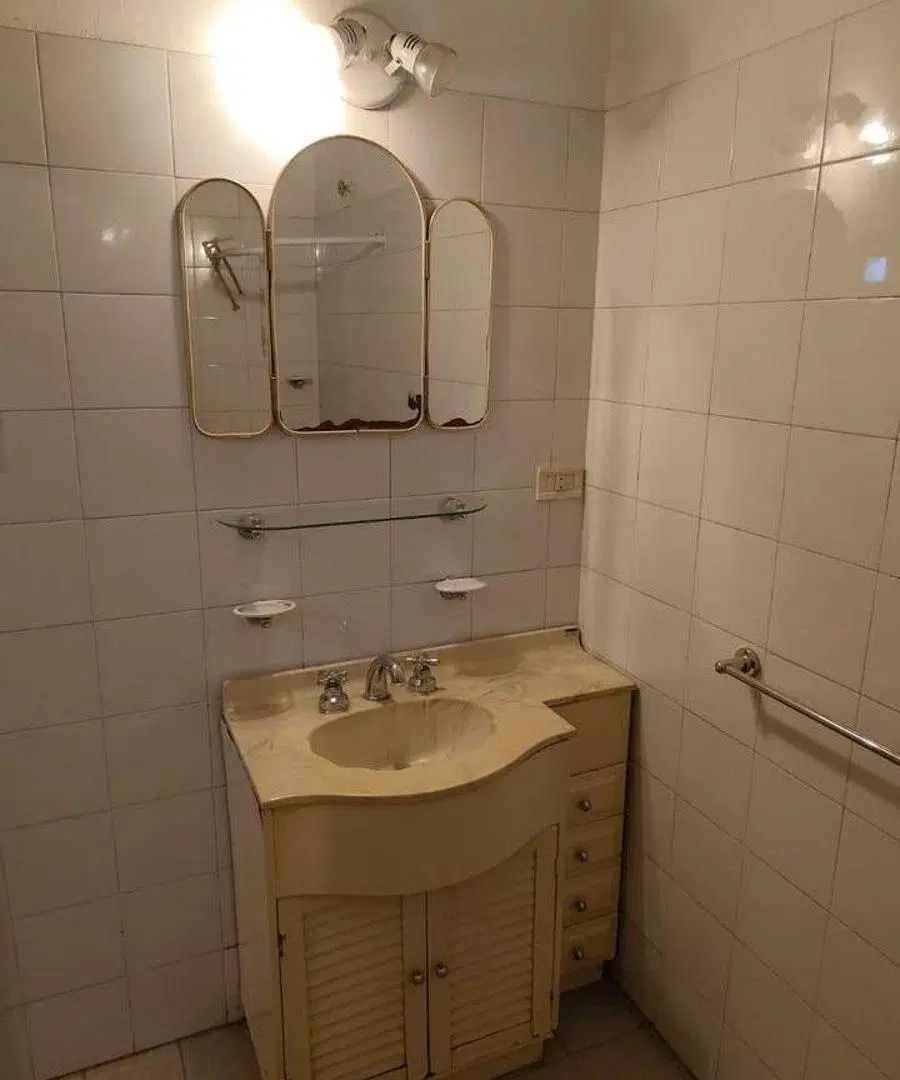 VENDO CASA – 8 DORMITORIOS -290 M2 CUB 161 M2 TERR - B° CENTRO BALCARCE 137 - U$S 235.000 3