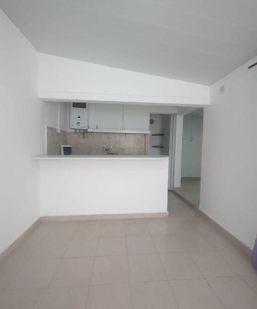 Foto de Galpón con Departamento. Excelente ubicación!, imagen 5