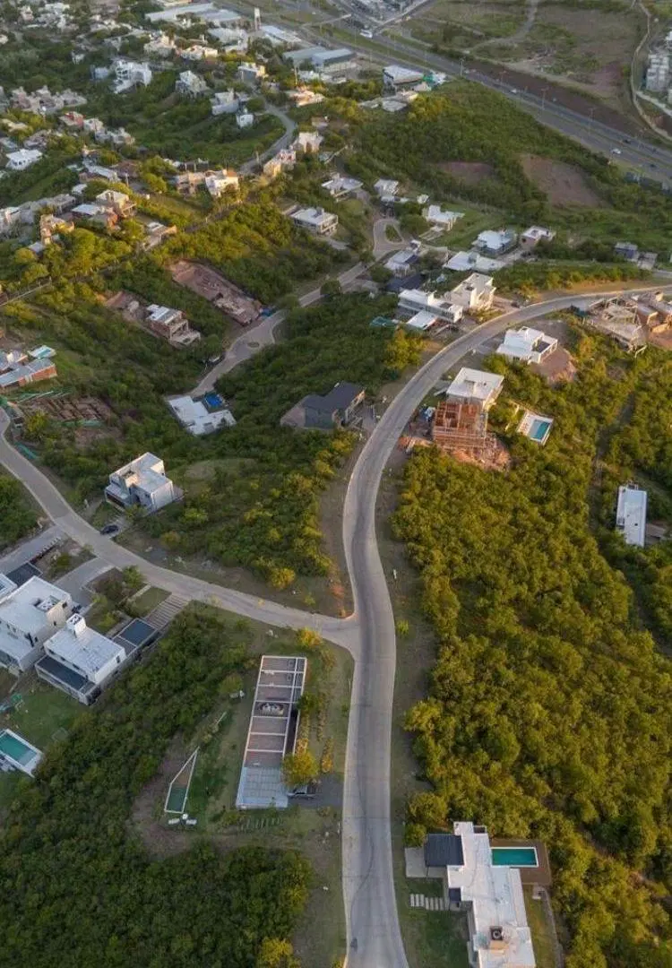 En venta terreno espectacular de 1300m2 en La Deseada. 3