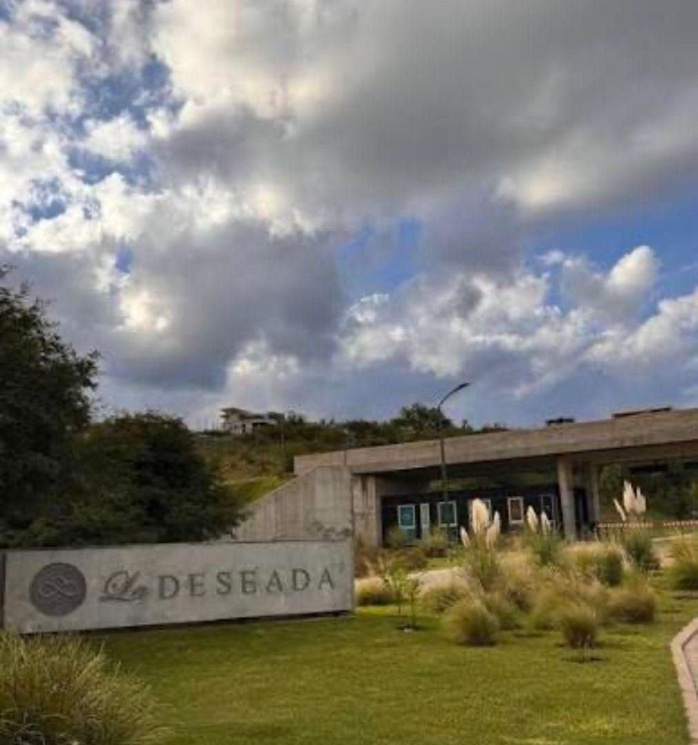 En venta terreno espectacular de 1300m2 en La Deseada.