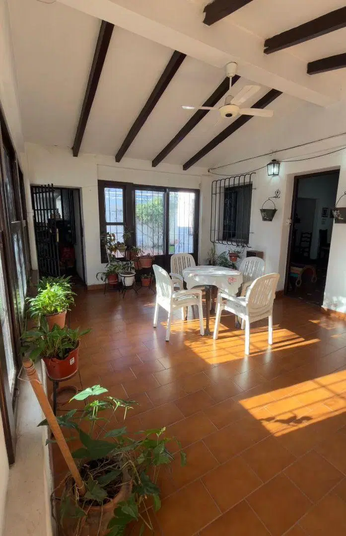 En venta casa de 600 mts en el Cerro de las Rosas. 4