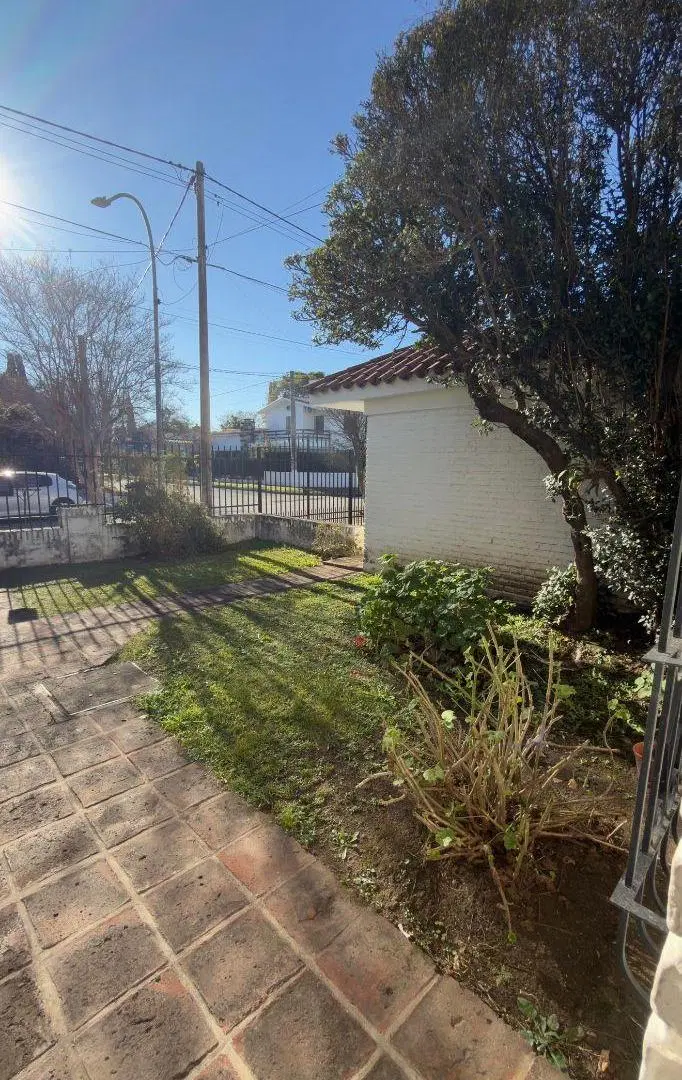 En venta casa de 600 mts en el Cerro de las Rosas. 3