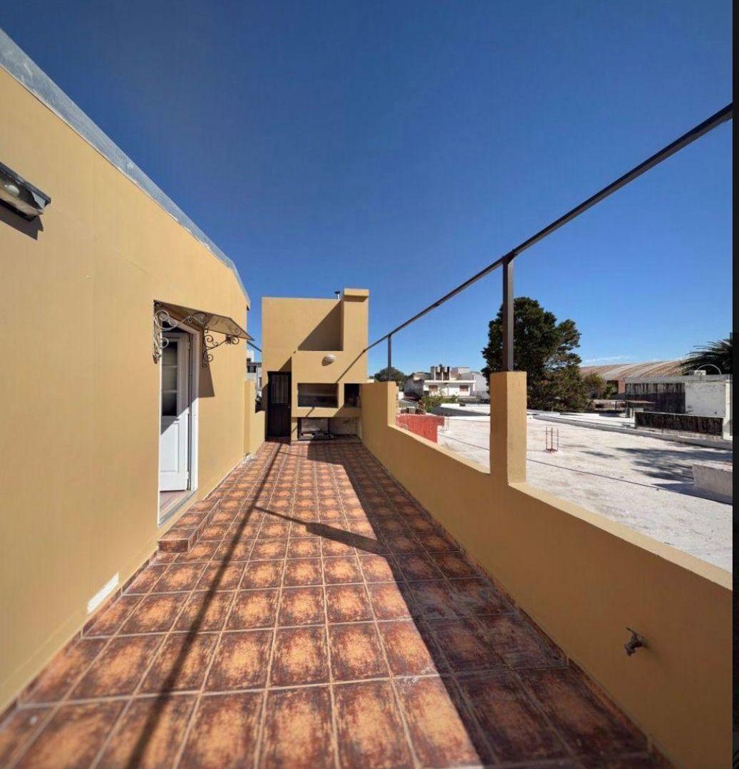 Foto de Casa en Barrio Jardín - Oportunidad Familia o Inversor!, imagen 3