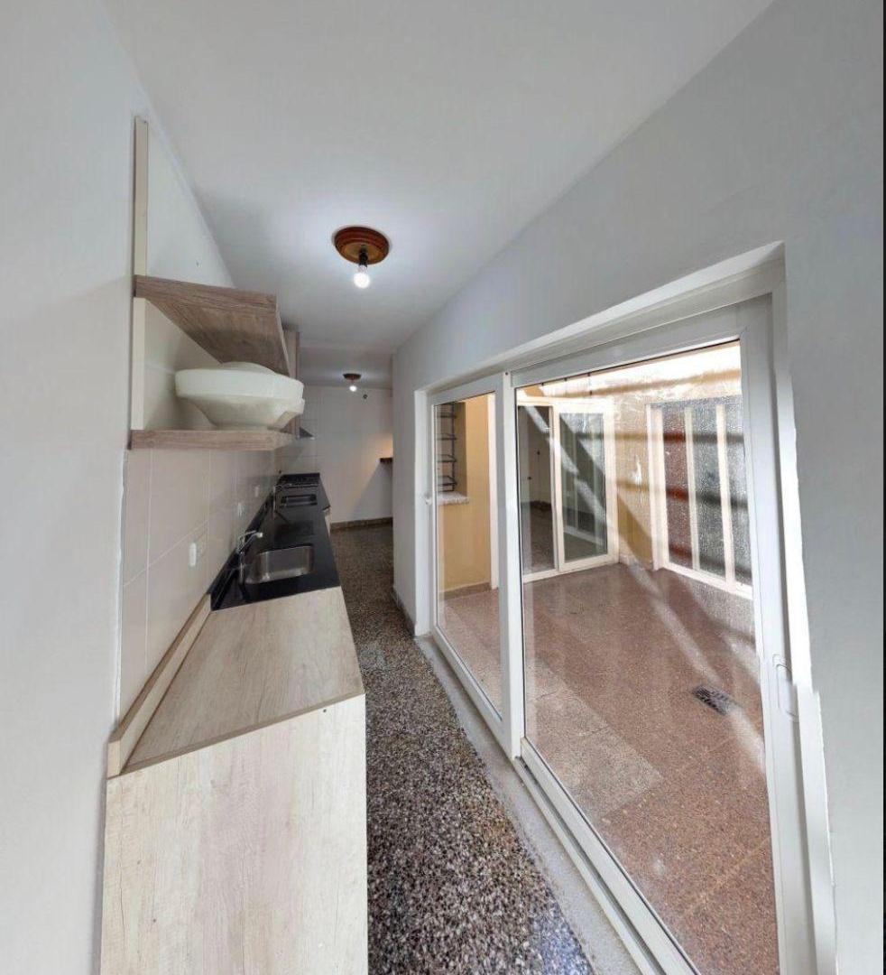 Foto de Casa en Barrio Jardín - Oportunidad Familia o Inversor!, imagen 2