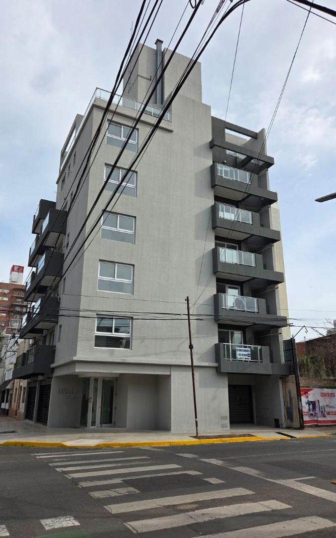 Foto de Departamento de 48 m² con 1 dormitorio en venta en Centro - Urquiza y, imagen 1