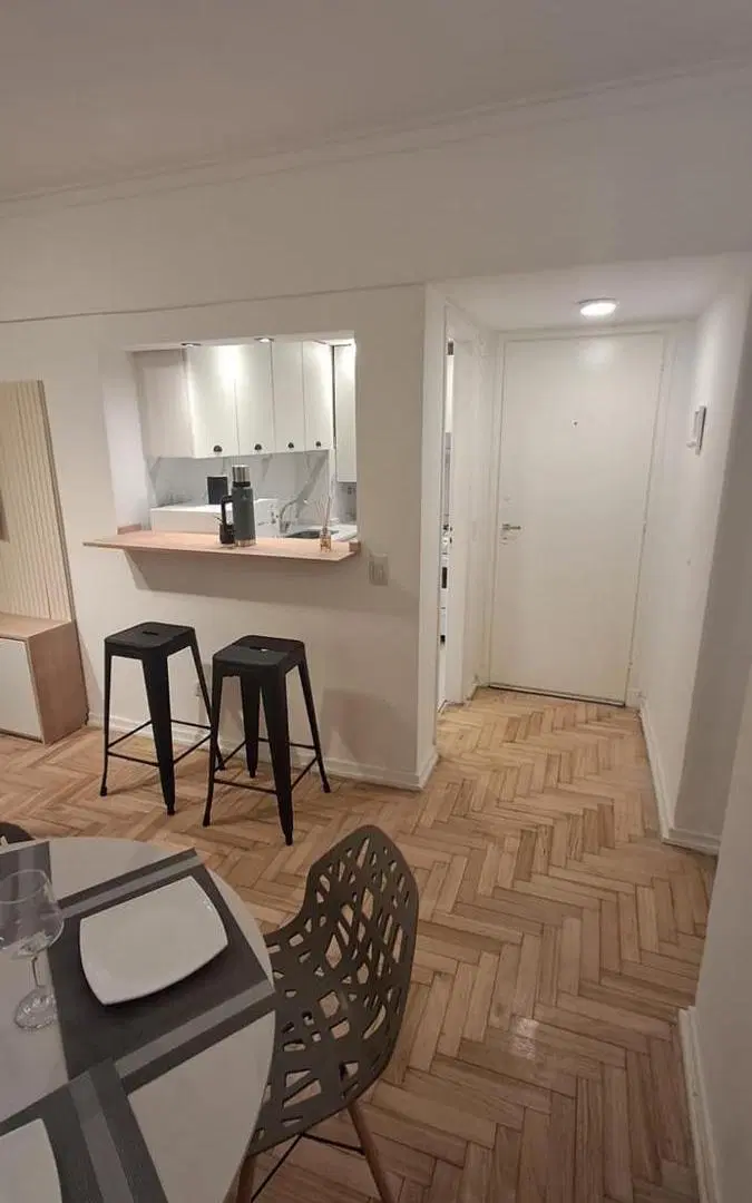 DEPARTAMENTO DE 2 AMBIENTES CON PATIO Y BALCON 3