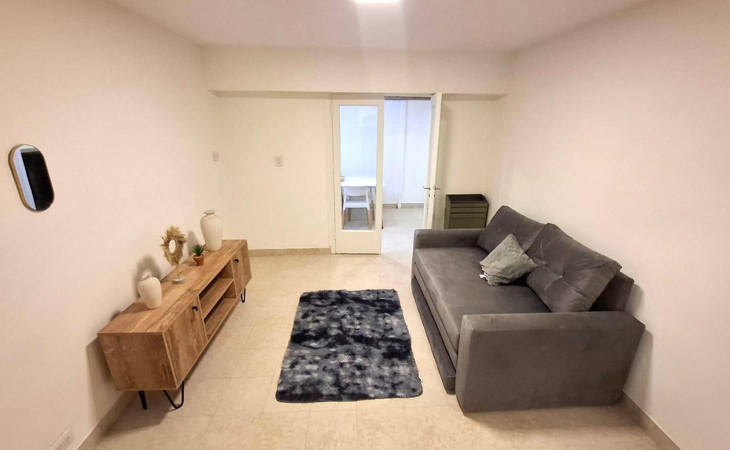 Foto de AMBIENTE Y MEDIO CON PATIO, imagen 1