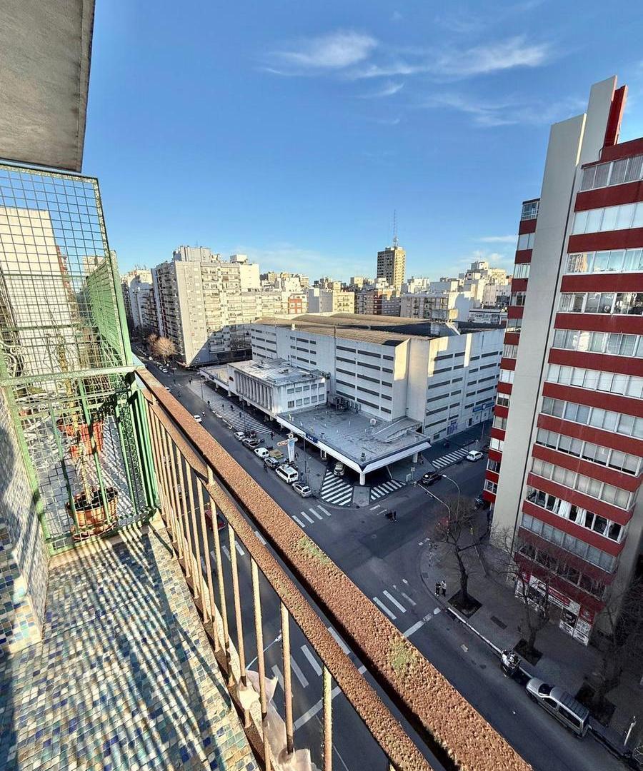 Foto de DEPARTAMENTO DE UN AMBIENTE A LA CALLE CON BALCON, imagen 2