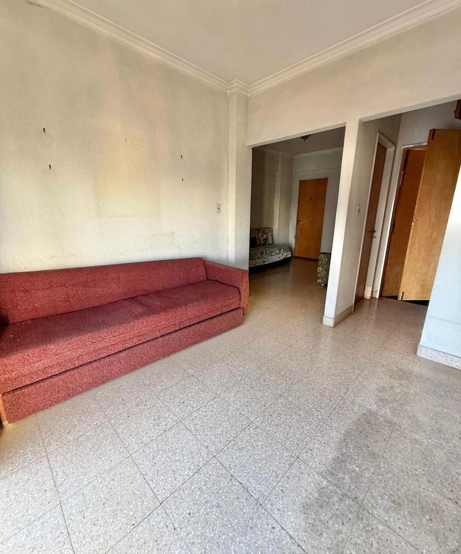 Foto de DEPARTAMENTO DE UN AMBIENTE A LA CALLE CON BALCON, imagen 4