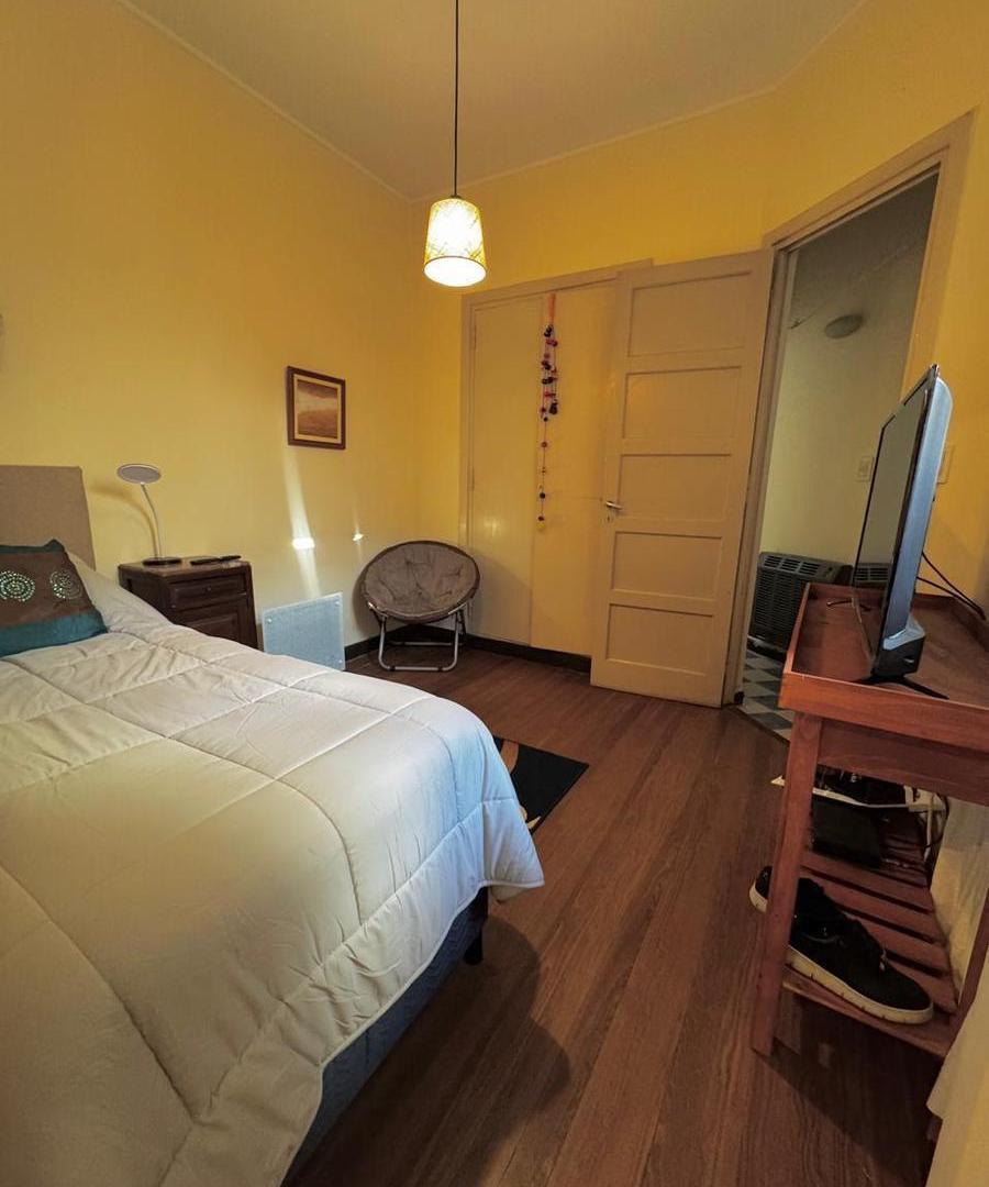 Foto de BUENOS AIRES 2851 CHAUVIN MUY BUEN PH 3 AMB. 2 PATIOS INDEPENDIENTE, imagen 4