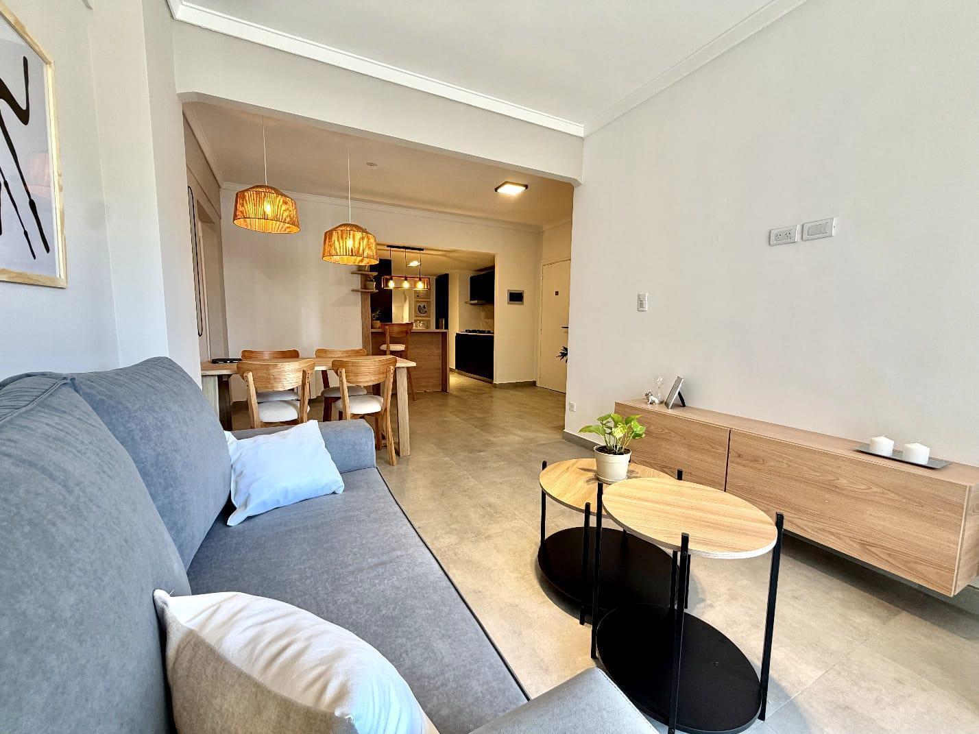 Foto de DEPARTAMENTO DE 3 AMBIENTES A LA CALLE CON BALCON, imagen 4
