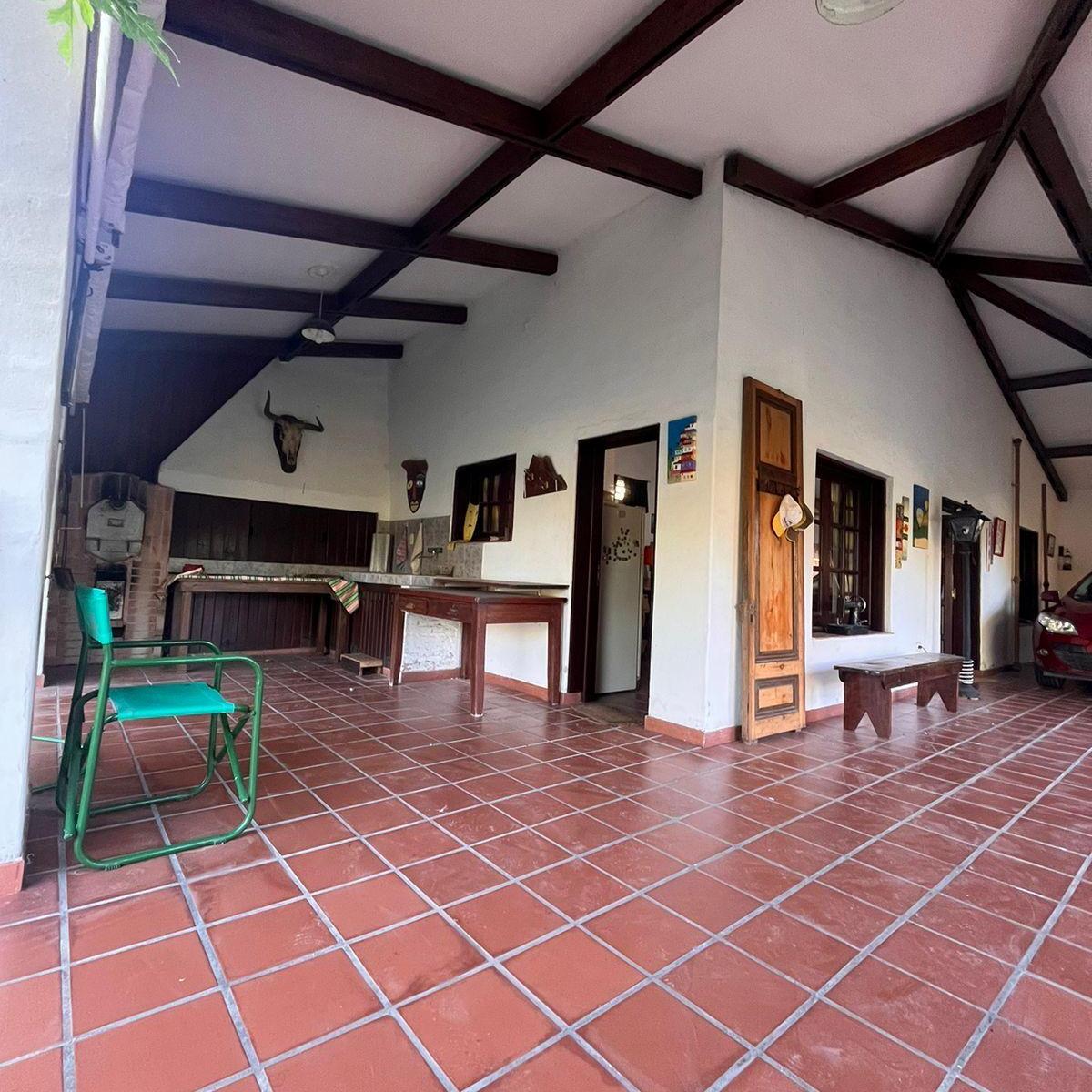 Vendo Casa con Predio de 700 m. en Sauce Viejo 2