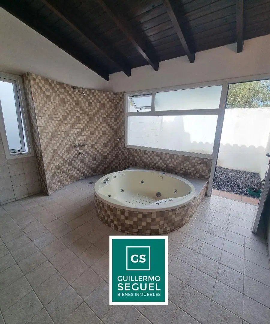 CASA EN VENTA COUNTRY 4 HOJAS – 3 DORMITORIOS - MENDIOLAZA 8