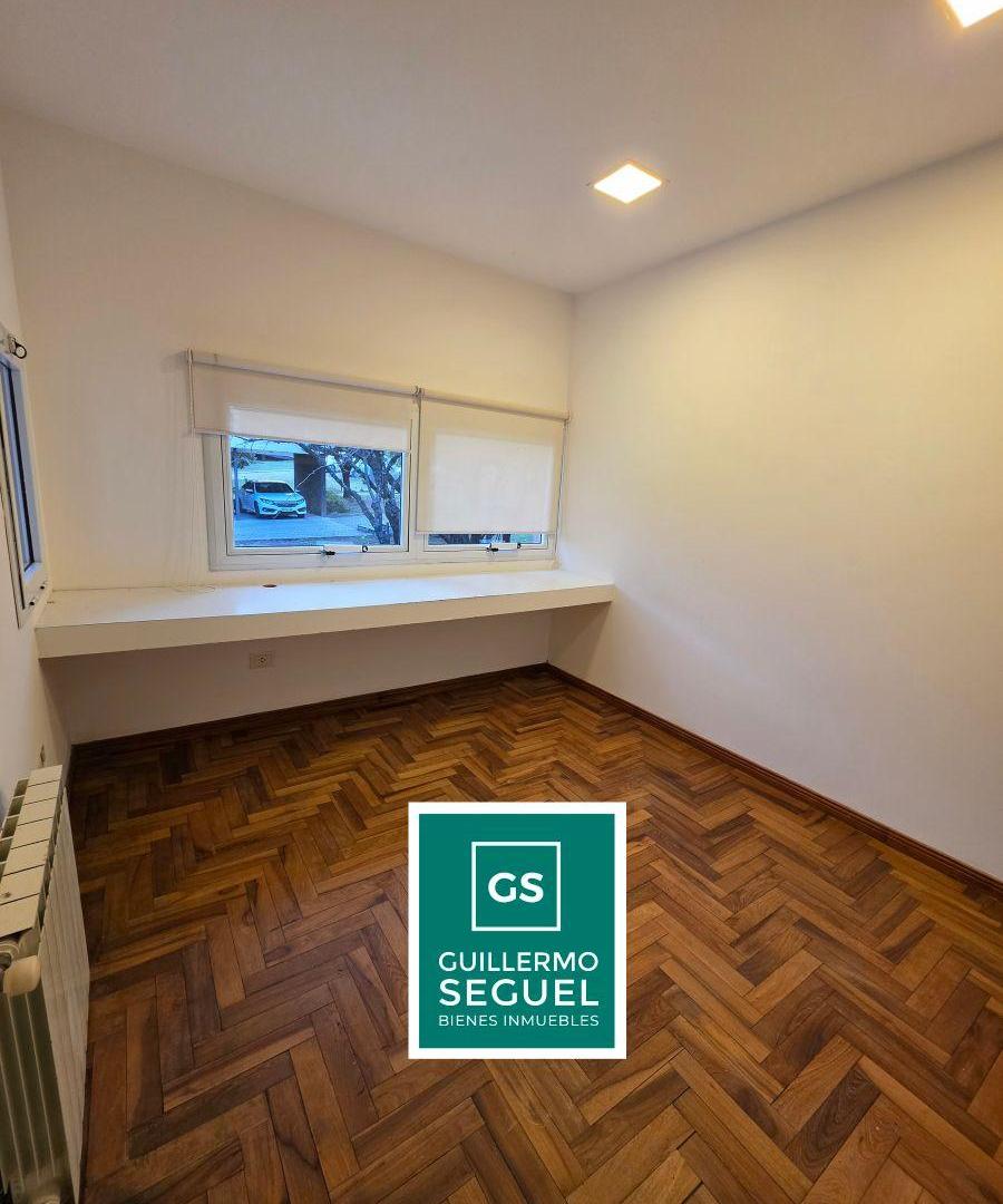 Foto de COUNTRY 4 HOJAS - CASA DE ESTILO MODERNO EN VENTA - APTO CREDITO, imagen 2