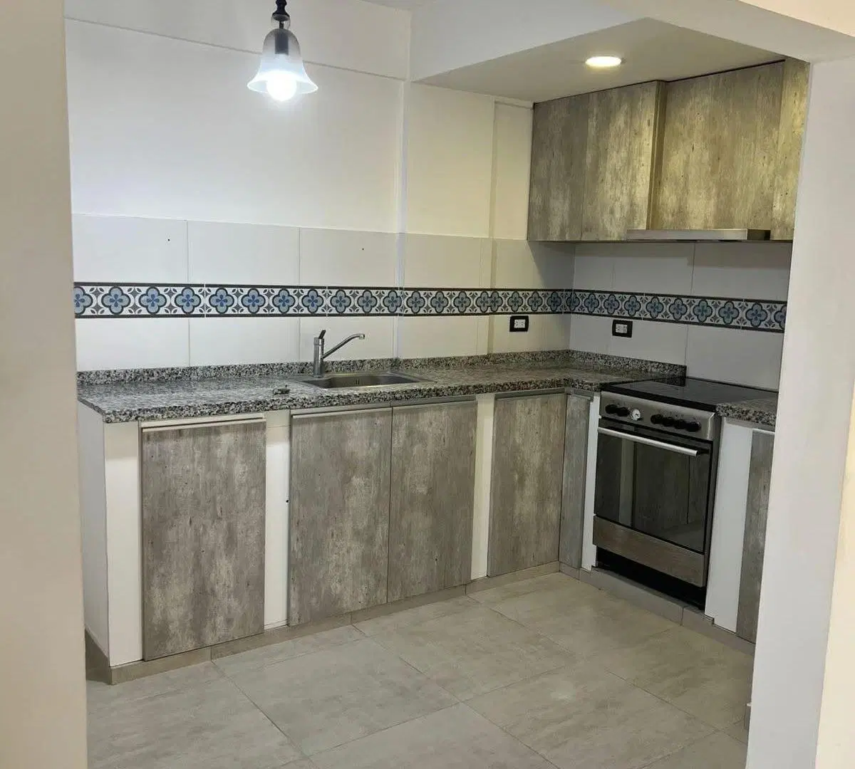 EXCELENTE PROPIEDAD EN VENTA EN JUAN MARIA GUTIERREZ 2