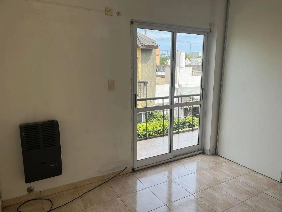 EXCELENTE DUPLEX EN ALQUILER EN BERAZATEGUI 4