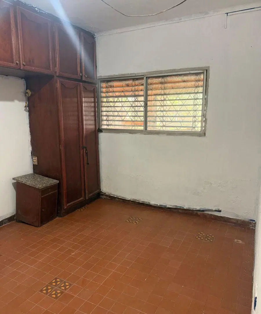 EXCELENTE PROPIEDAD EN VENTA EN JUAN MARIA GUTIERREZ 2