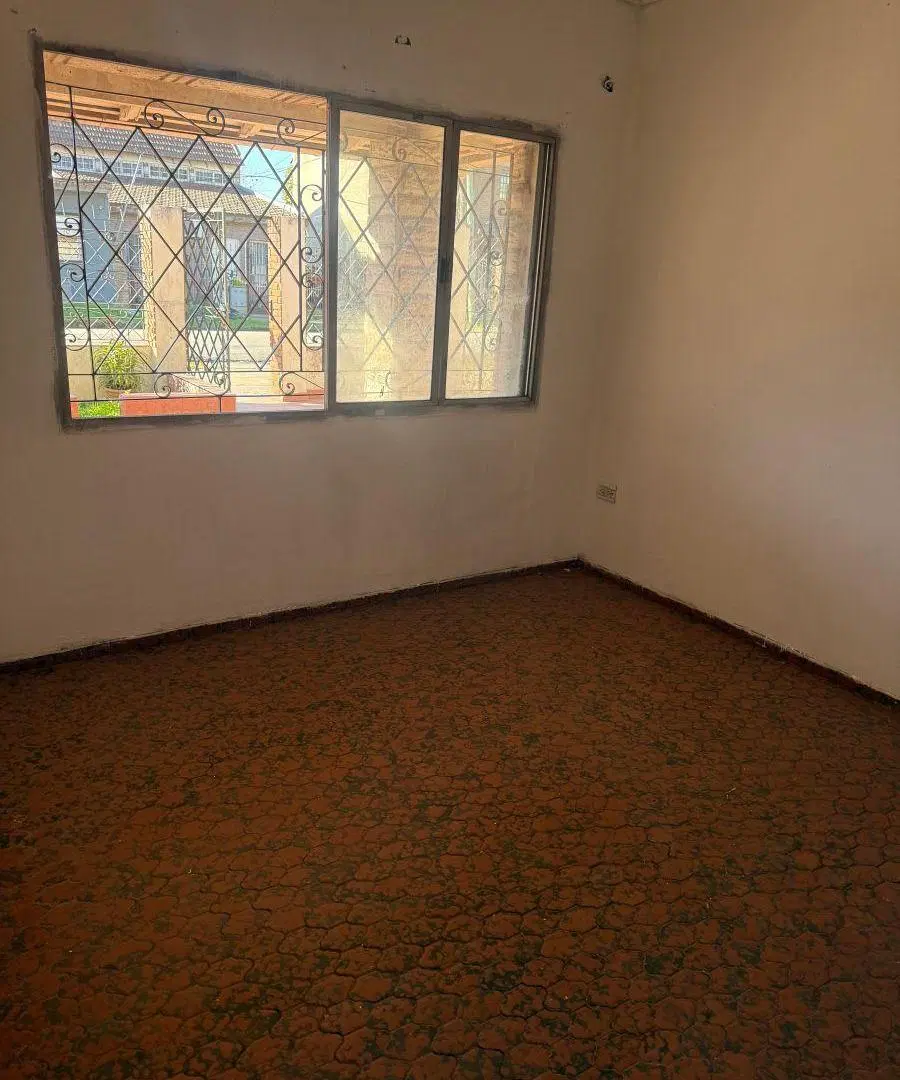 EXCELENTE PROPIEDAD EN VENTA EN JUAN MARIA GUTIERREZ 4