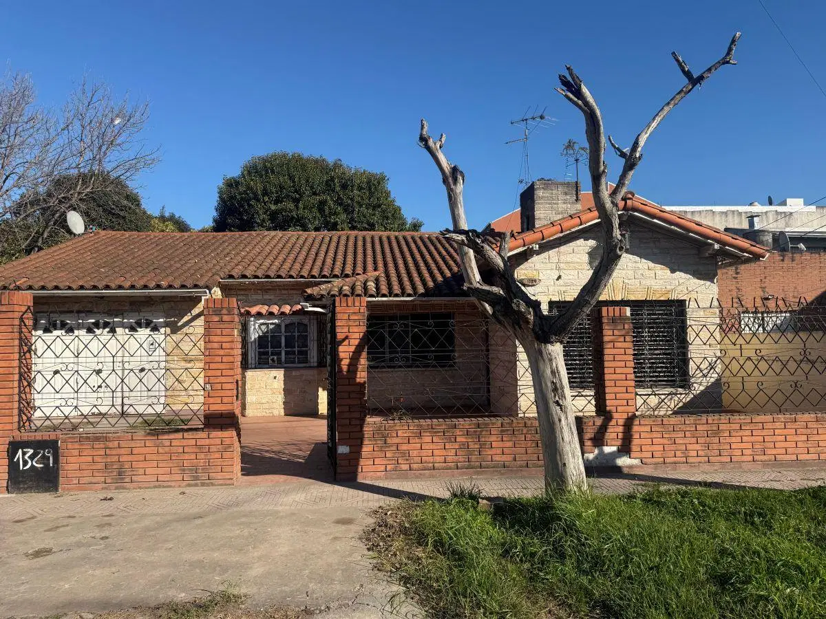 EXCELENTE PROPIEDAD EN VENTA EN JUAN MARIA GUTIERREZ 3