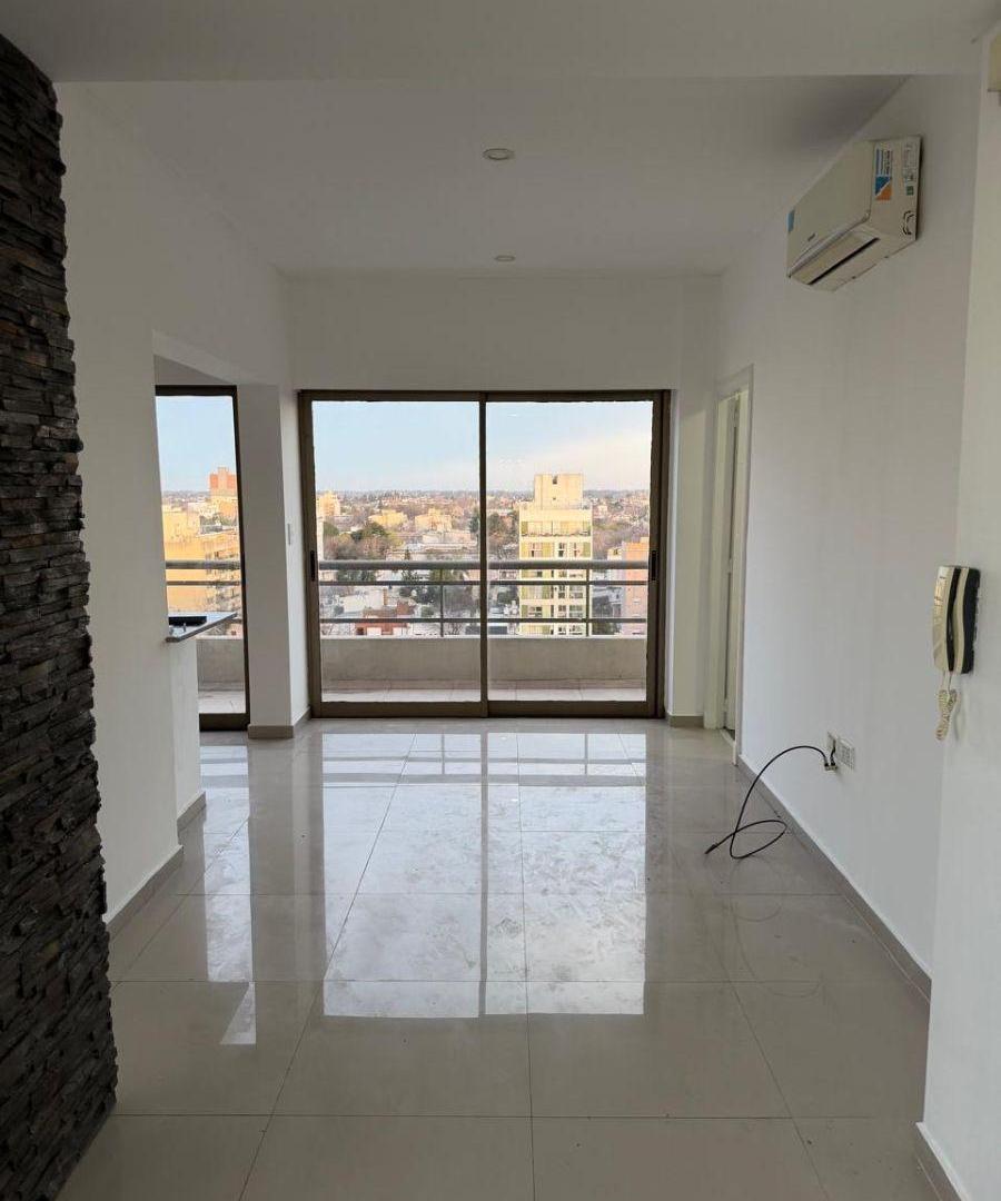 Foto de EXCELENTE DEPARTAMENTO EN ALQUILER EN LA PLATA, imagen 2