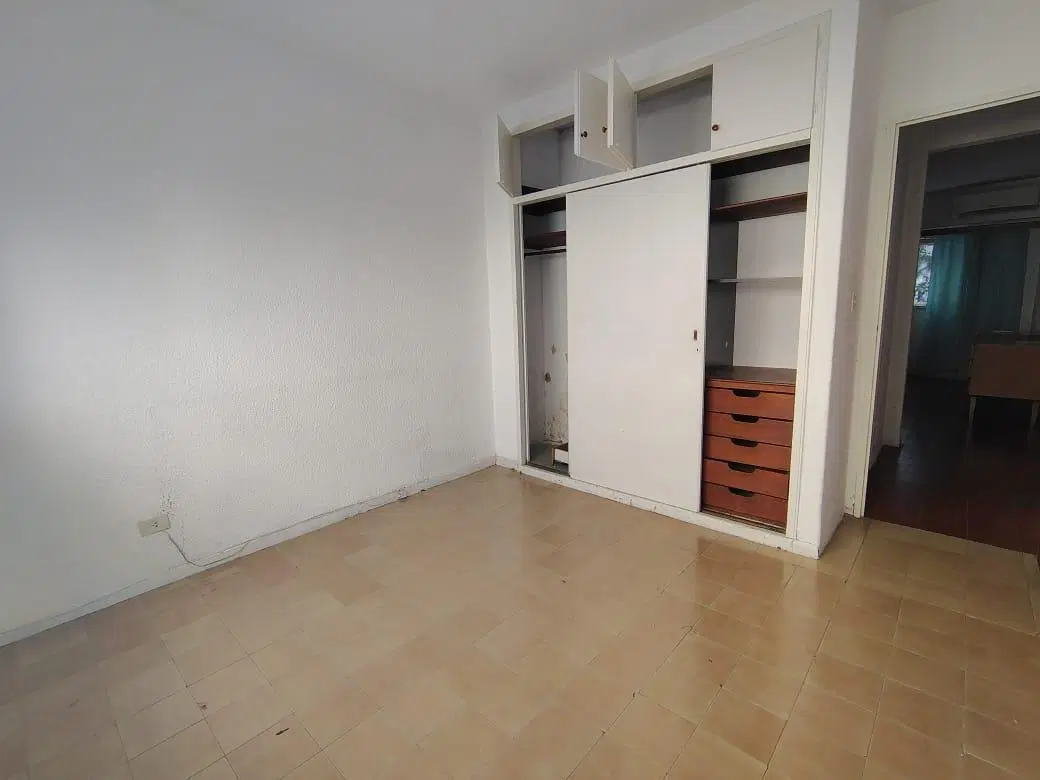 Venta departamento 2 ambientes en Florida 1