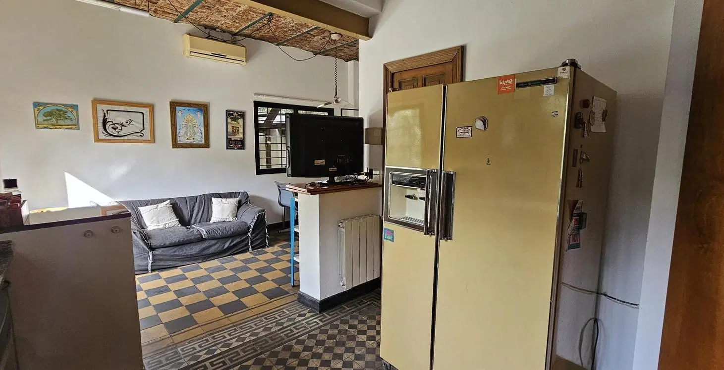 Casa de 6 ambientes con jardín y piscina en Vicente López 5