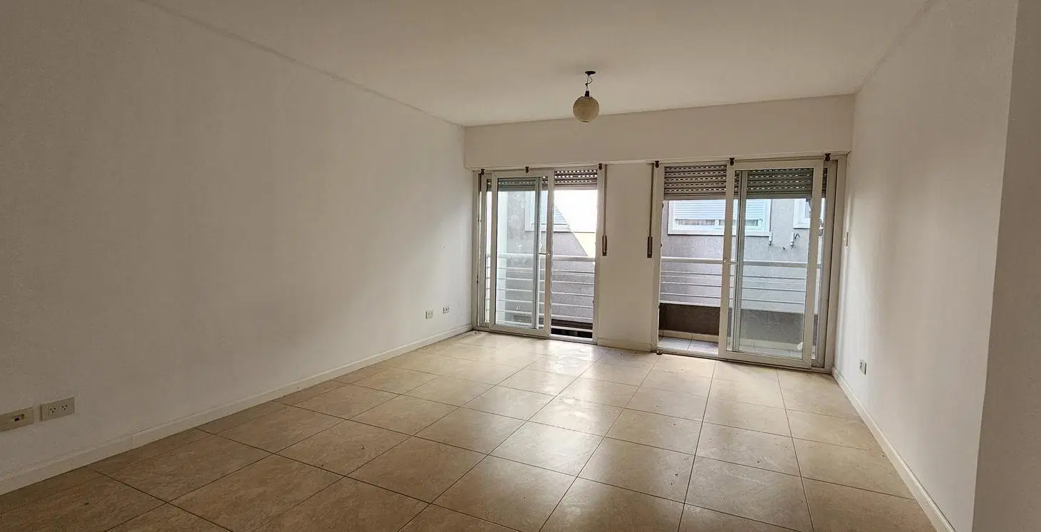 Venta Departamento Monoambiente XL en Florida 3