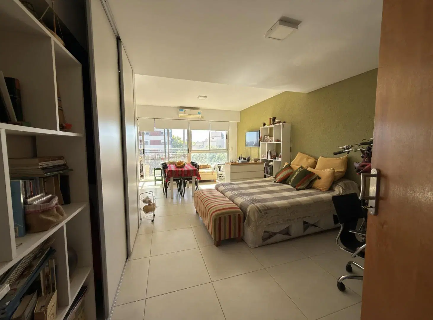 Departamento 2 Ambientes con balcón y cochera , en Florida Vicente López 4