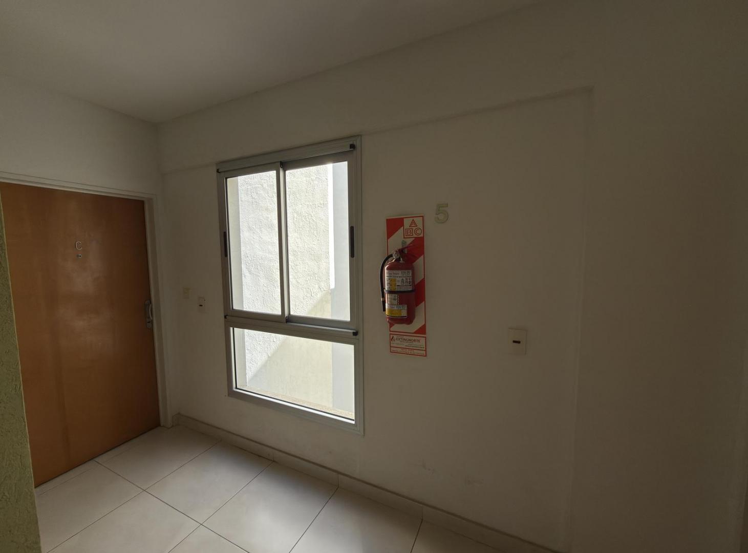 Foto de Departamento 2 Ambientes con balcón y cochera , en Florida Vicente López, imagen 3