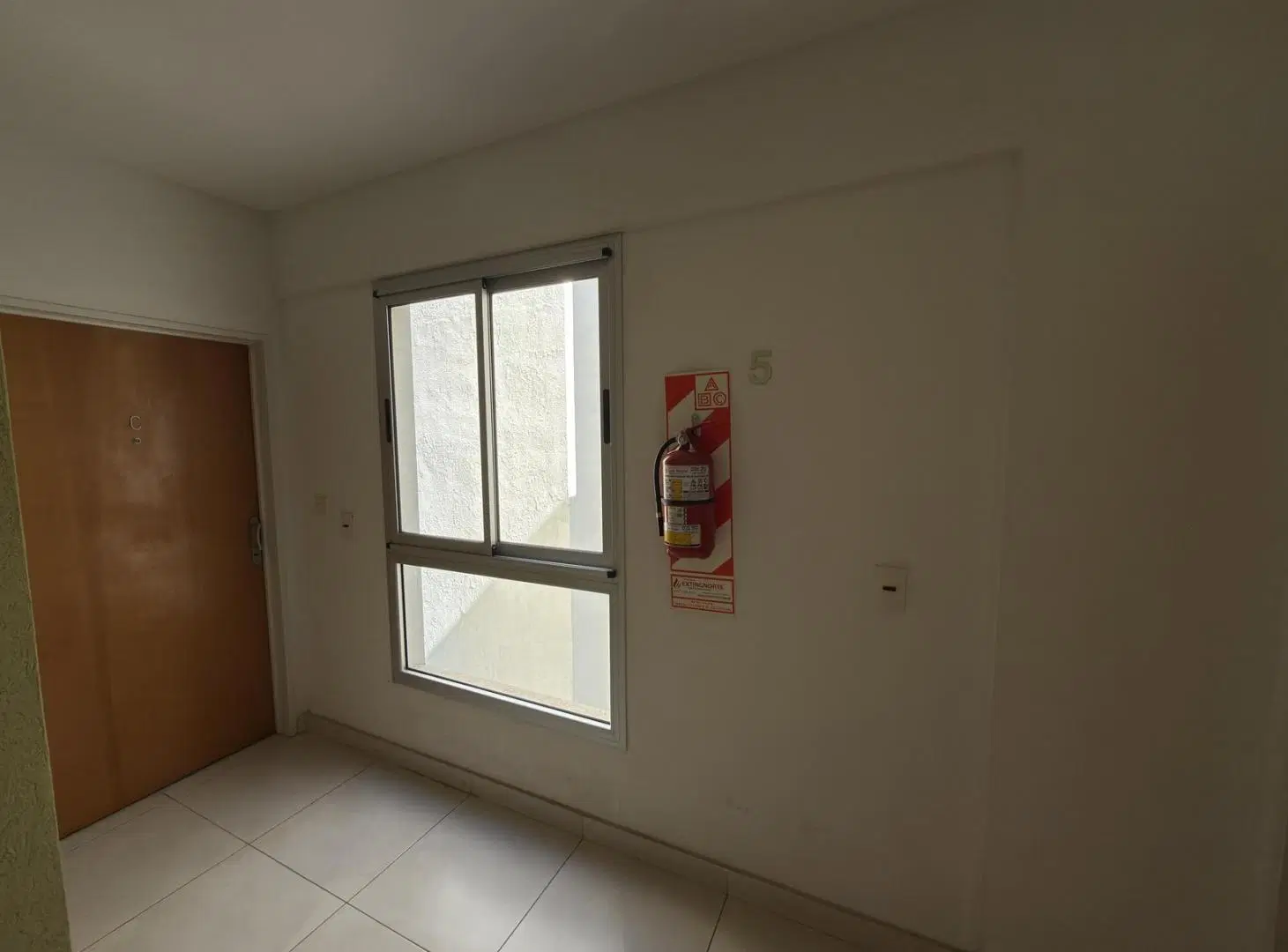 Departamento 2 Ambientes con balcón y cochera , en Florida Vicente López 3