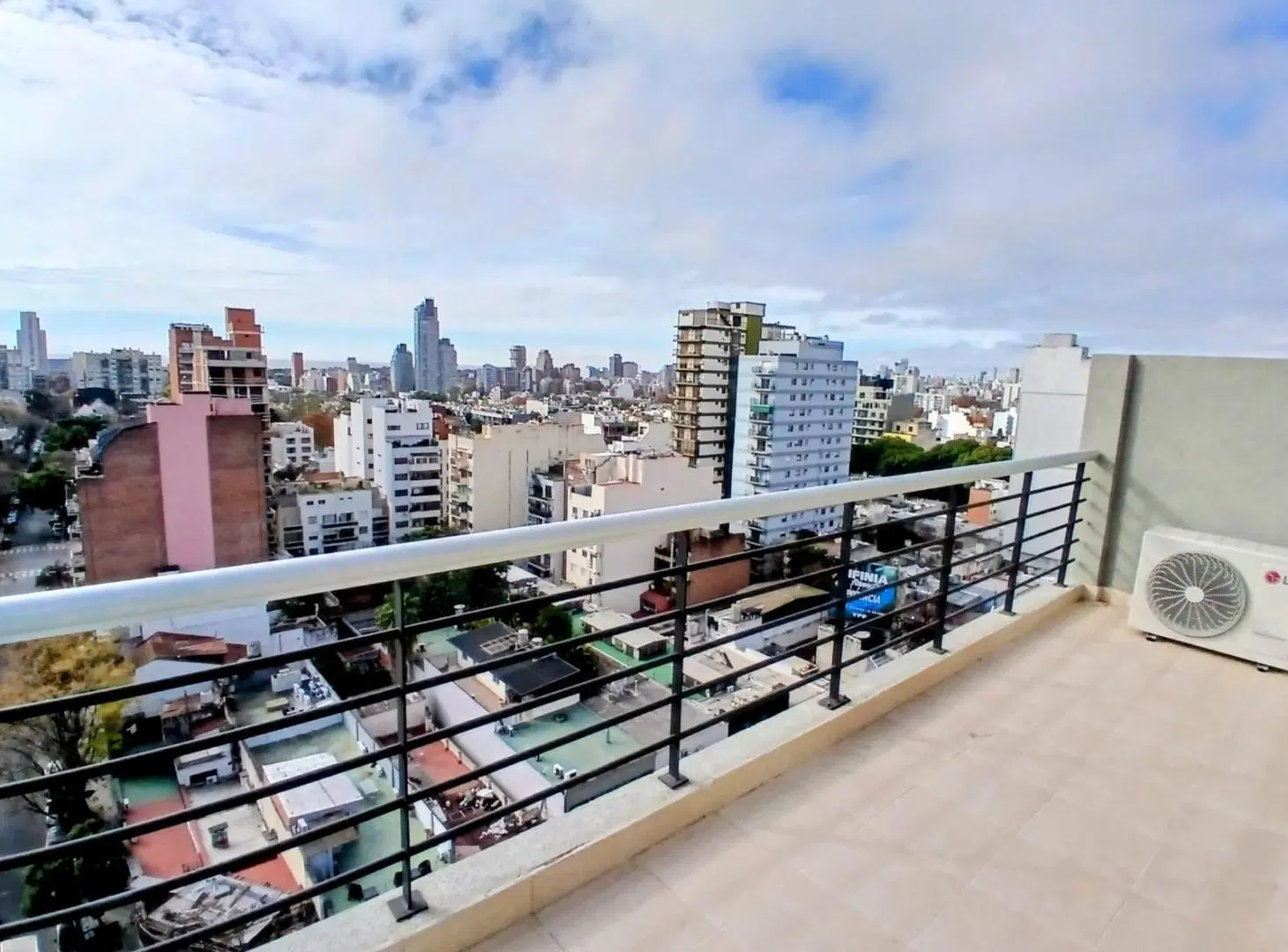 Departamento 2 Ambientes con Vista Panorámica a Ciudad 2