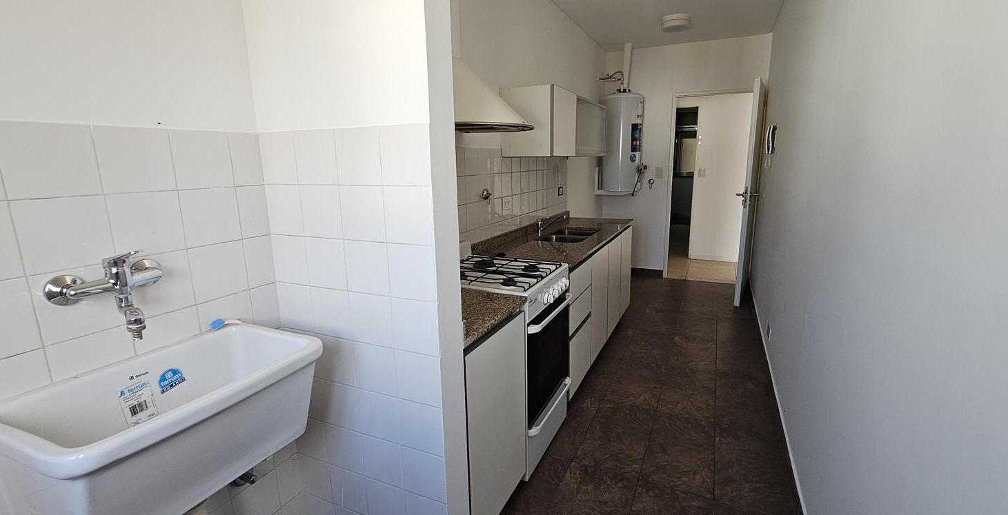 Foto de Departamento en Venta 2 Ambientes 58 m2 Cochera Florida, imagen 3
