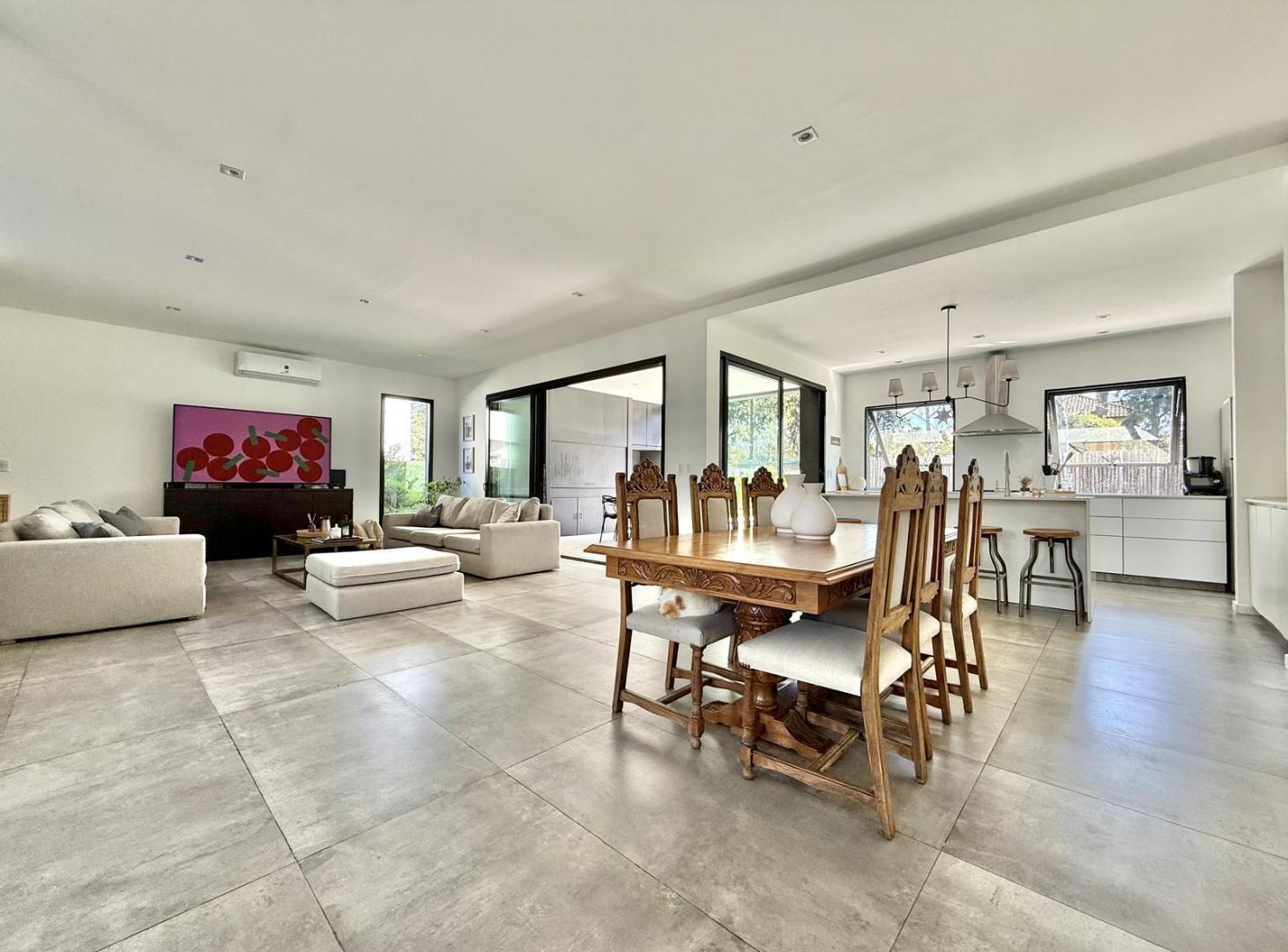 Foto de CASA VENTA 5 AMBIENTES BARRIO PRIVADO SANTA ANA, imagen 1