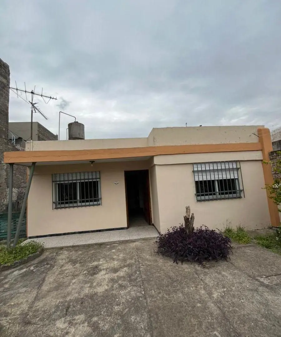 CASA DE 2 AMBIENTES 1