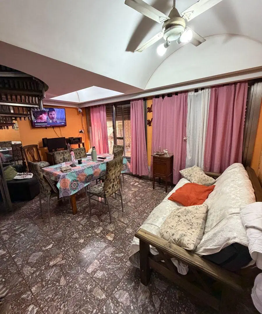 CASA 4 AMBIENTES Y DEPARTAMENTO 4