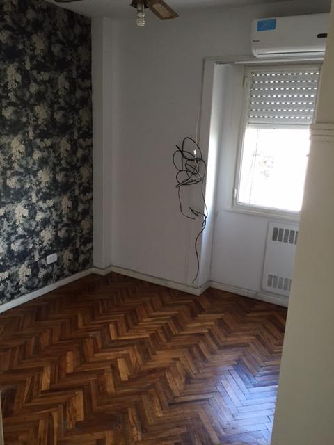 Venta Departamento 3 Ambientes en Floresta. 3