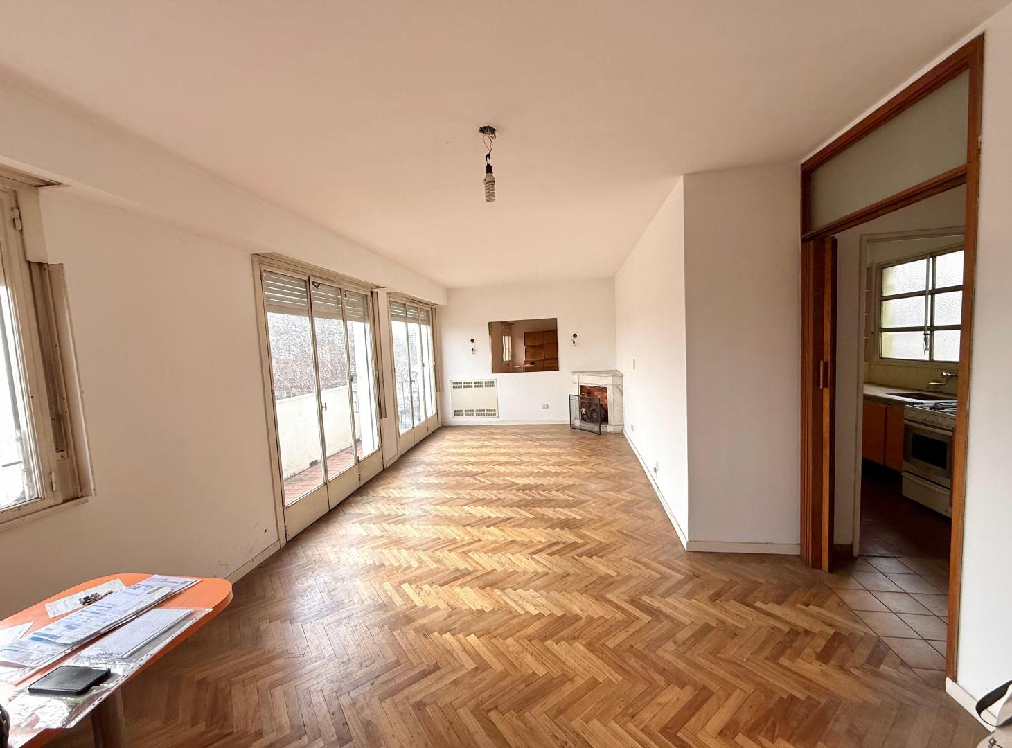 Foto de PISO 4amb de 110m2 con hermosa vista en zona tranquila de Caballito. Cochera opcional a 2 cuadras., imagen 3