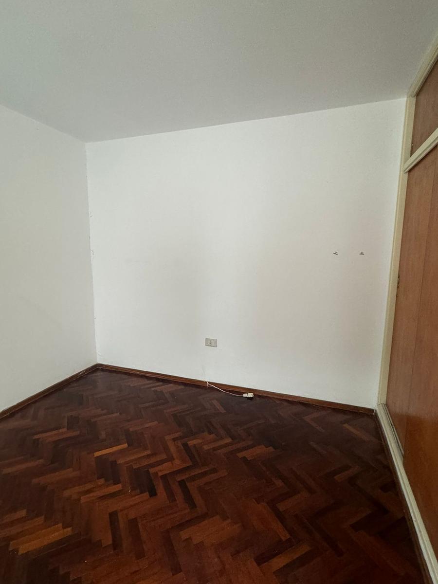 Vende Depto 2 Dorm. B General Paz 5