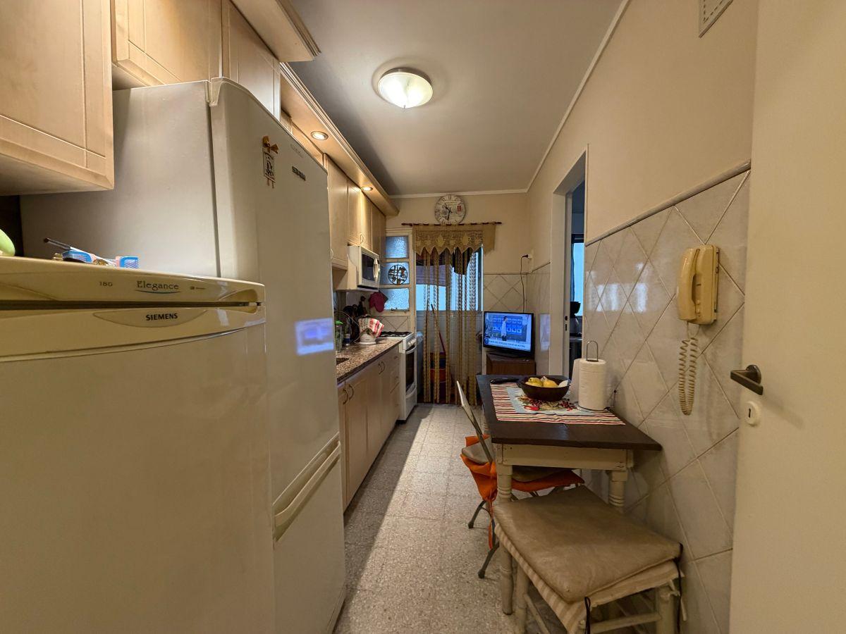 Foto de Departamento en semi piso al frente de 3 amb c/ dependencia en, imagen 4