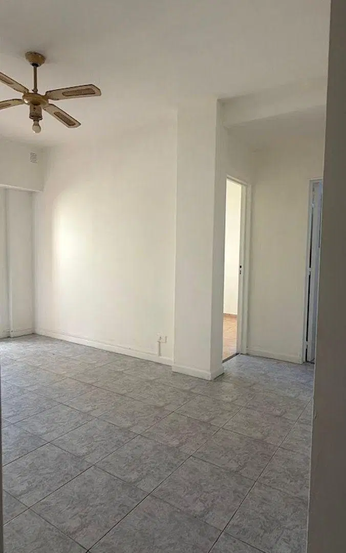 Departamento de 2 ambientes al c/frente en alquiler Avellaneda centro 4