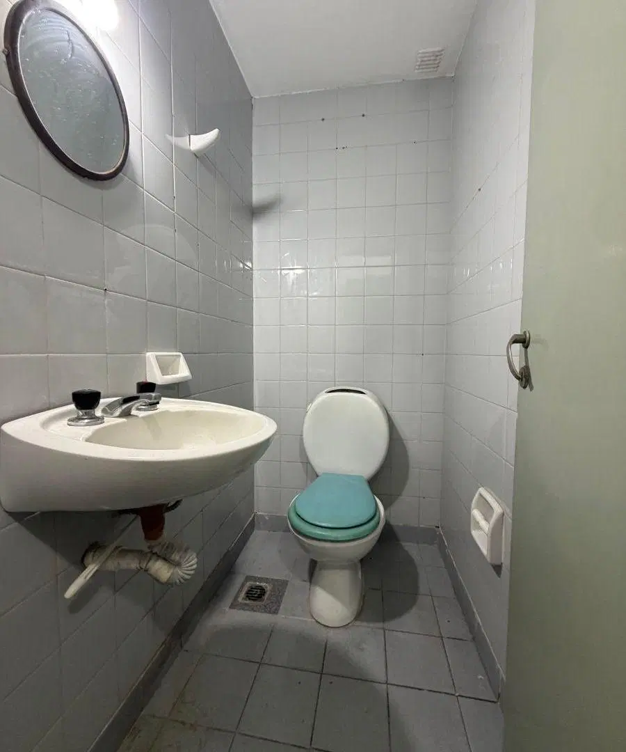 Local comercial en alquiler Avellaneda Centro 2