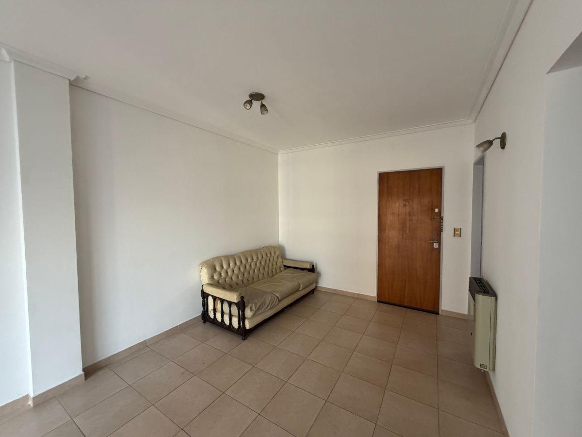 Foto de Hermoso departamento 3 ambientes al fte en Alquiler Avellaneda Centro, imagen 2