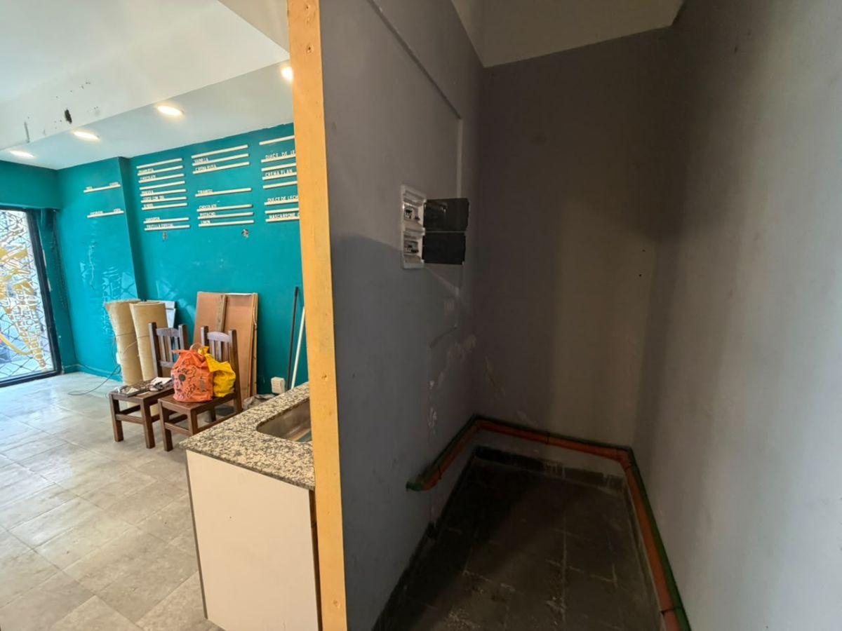 Foto de Excelente local comercial en pleno corazón de Avellaneda Zona muy, imagen 3