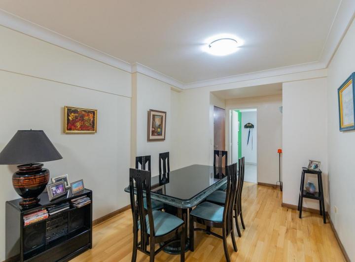 Departamento en Venta. Cuatro ambientes. Dependencia. Cochera. Baulera. Belgrano 2