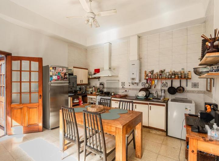 Casa en Venta. Siete Ambientes. Patio. Terraza. San Cristobal 3
