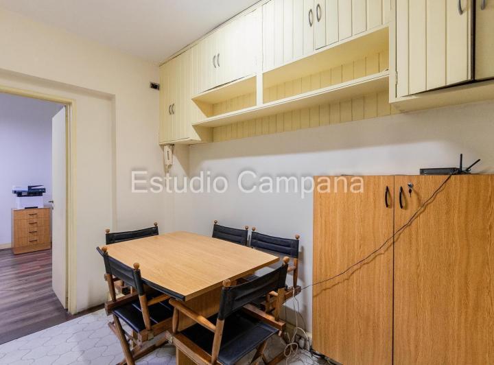 Departamento en Venta. Tres ambientes. Balcón. Baulera. Monserrat 3