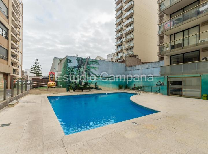 Departamento en Alquiler. Dos ambientes. Balcón terraza. Amenities. Flores 3