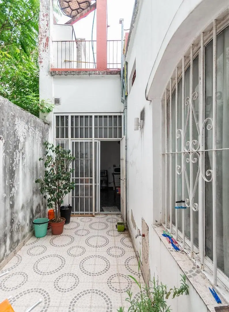 PH de cuatro ambientes. Planta Baja. Terraza y patio. Caballito. Sin expensas 8