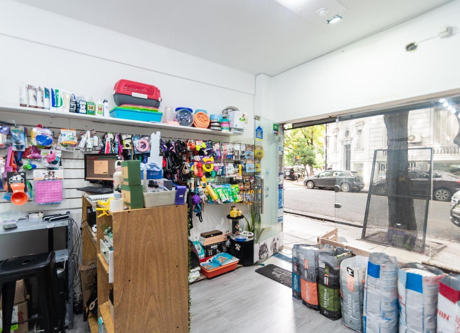 Foto de Local Comercial en Venta. Belgrano. A pasos de Av. Cabildo, imagen 1